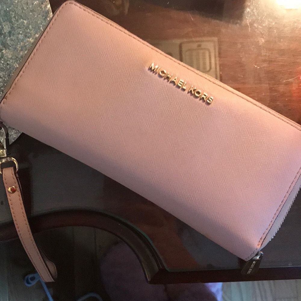 MK wallet